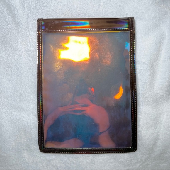 MARC By Marc Jacobs Halographic Iridescent Apple iPad mini Kindle Sleeve Case - Picture 7 of 7